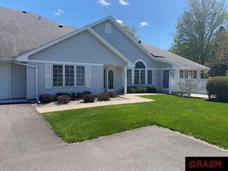 1212 Pine Pointe Curve, Saint Peter, MN 56082