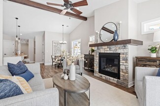 2339 17th Ave E, North Saint Paul, MN 55109