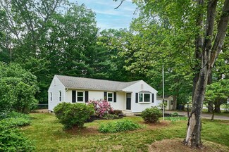 3 Old Farm Rd, Westfield, MA 01085