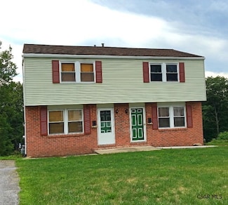427 Devon Dr, Johnstown, PA 15904