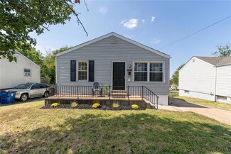 3635 Dixie Dr, Saint Ann, MO 63074