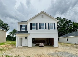 158 N Squires Run Ln, Richlands, NC 28574
