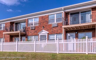 6 Colonial Rd Unit 46, Beacon, NY 12508