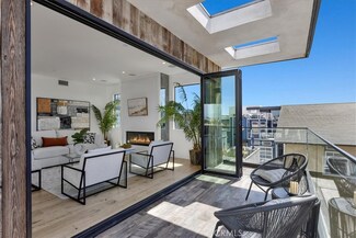 812 Loma Dr, Hermosa Beach, CA 90254