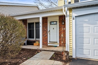 19 Reynolds Rd, Webster, NY 14580