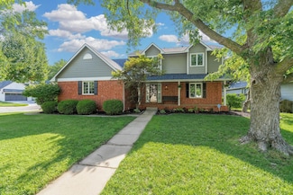 2323 N Stoneybrook Ct, Wichita, KS 67226