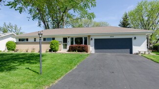 350 Flagstaff Ln, Hoffman Estates, IL 60169