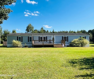 629 Old Snow Hill Rd, Ayden, NC 28513