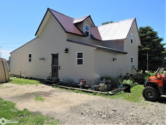 705 Beech St, Burt, IA 50522