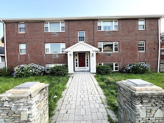 475 Sea St Unit 2, Quincy, MA 02169