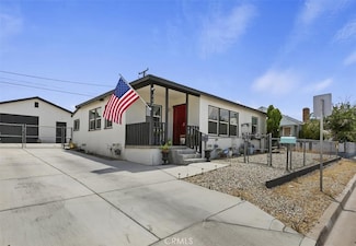 112 W Grandview Dr, Barstow, CA 92311
