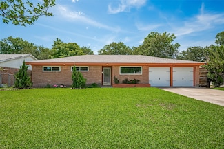 12206 Ashcroft Dr, Houston, TX 77035