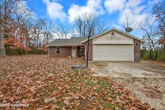 4122 County Road 4006, Tebbetts, MO 65080