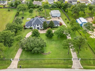 40 Windsong Ln, Friendswood, TX 77546