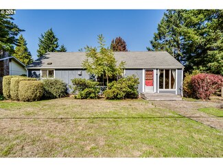 25151 Cheney Dr, Veneta, OR 97487
