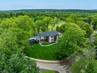 60 Baker Rd, Livingston, NJ 07039