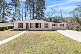 1324 Annette Dr, Longview, TX 75604