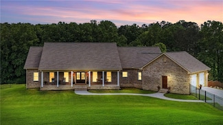 240 Land Rd, Waleska, GA 30183