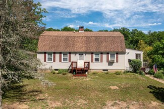 424 Sandogardy Pond Rd, Northfield, NH 03276