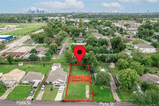225 Hyta St, Houston, TX 77018