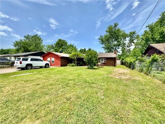 505 SW 10th St, Bentonville, AR 72712