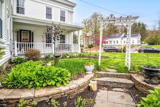 138A Main St, Upton, MA 01568