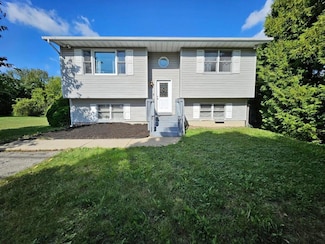 647 N Calumet Rd, Chesterton, IN 46304