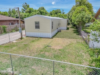 255 N Highway 22 A, Panama City, FL 32404