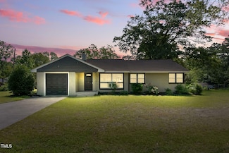 492 N Dunn St, Angier, NC 27501