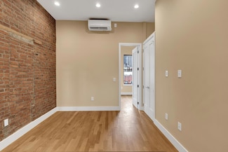 400 W 56th St Unit 5-E, New York, NY 10019