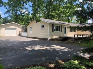 285 Latonka Dr, Mercer, PA 16137