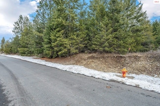 32972 10th Ave, Spirit Lake, ID 83869