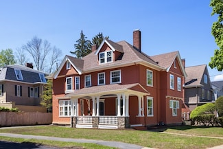 970 Beacon St, Newton Center, MA 02459