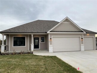 7465 N Lamar Dr, Kansas City, MO 64152