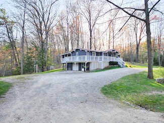 5440 Maple Dr, Farwell, MI 48622