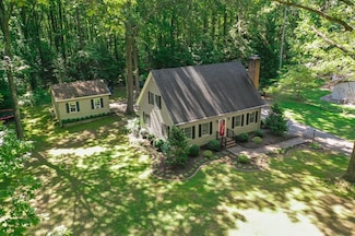542 Cod Creek Dr, Heathsville, VA 22473