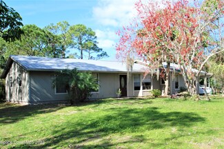 2450 Ski Ln, Malabar, FL 32950
