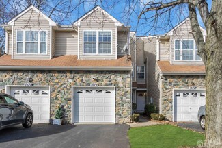 1072 Oakcroft Ln, Somerset, NJ 08873