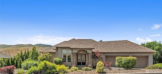 1075 Ridge Crest Dr, Wenatchee, WA 98801