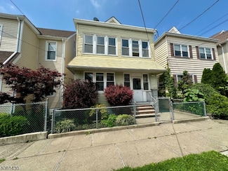 9 Cambridge Ave, Garfield, NJ 07026