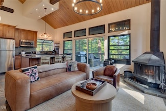 573 Knotty Pine Dr, Incline Village, NV 89451