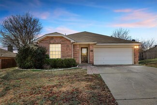 853 Edgehill Rd, Burleson, TX 76028