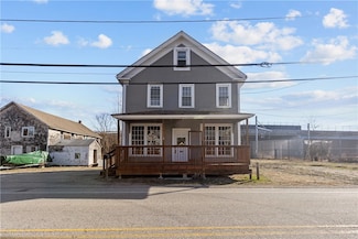 590 Davisville Rd, North Kingstown, RI 02852