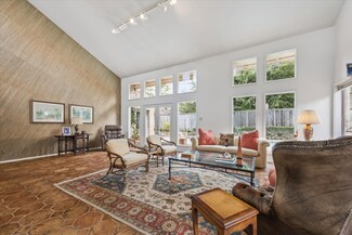 24 W Broad Oaks Dr, Houston, TX 77056