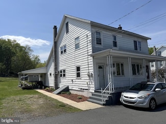 45 S Maple Ave, Pottsville, PA 17901