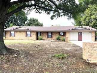 2912 Michelle St, Durant, OK 74701