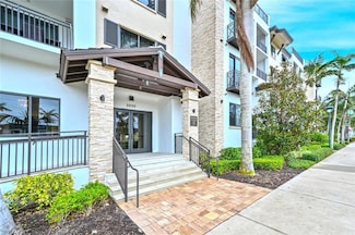 1030 3rd Ave S Unit 105, Naples, FL 34102