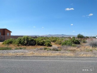 8 Reservoir Rd Unit 8, Lovelock, NV 89419