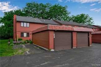 1273 Peppertree Dr, Derby, NY 14047