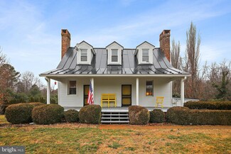 7 Rhododendron Ln, Castleton, VA 22716
